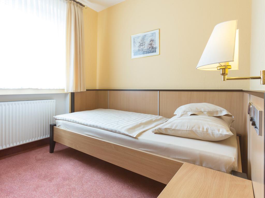 Stadt-Gut-Hotel Siegboot Siegen Eksteriør bilde