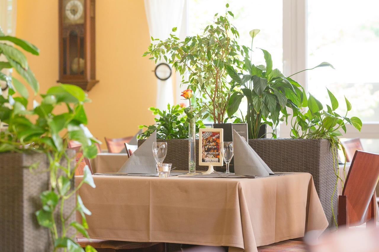 Stadt-Gut-Hotel Siegboot Siegen Eksteriør bilde